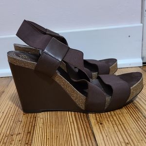 BCBGeneration Brown Wedge Sandle sz 8.5